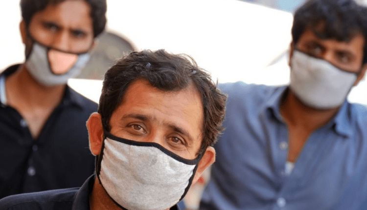 متحدہ عرب امارات کے رہائشی احتیاطی تدابیر کی پیروی کر رہے ہیں