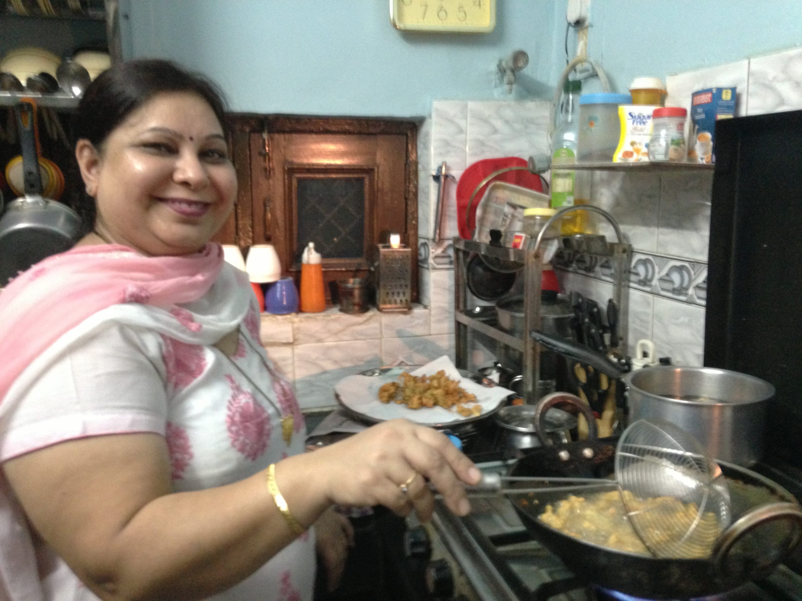 گھر میں پکے کھانے کی ترسیل