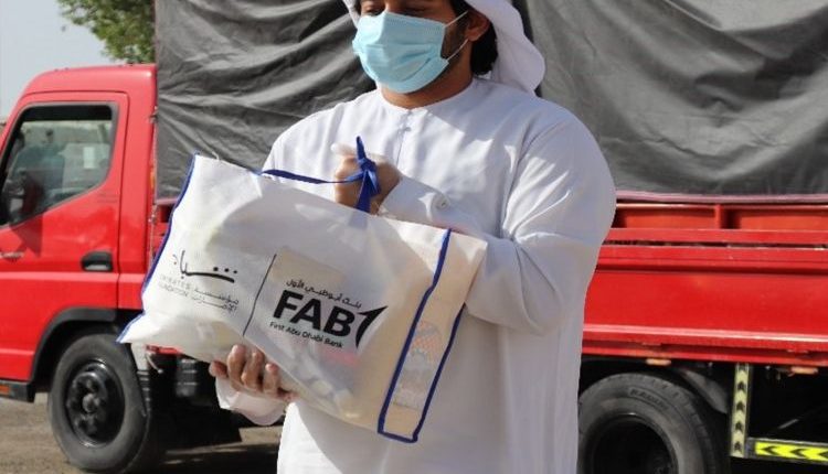 اماراتی فاؤنڈیشن امارات میں 16،000 کھانوں کی تقسیم کر رہی ہے.