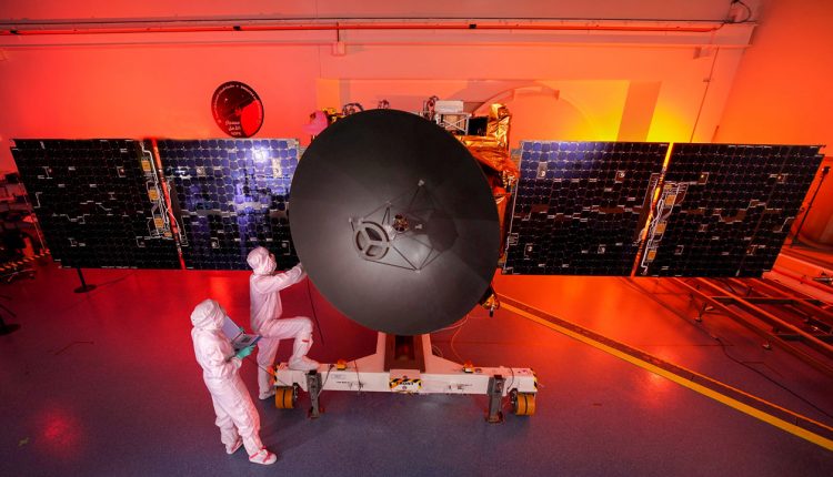 امارات کا نیا خلائی مرکز اماراتی طلبا کو سیٹلائٹ بنانے کی تعلیم دے گا