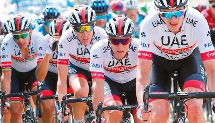 امارات کی ٹیم امارات جیت کی طرف گامزن