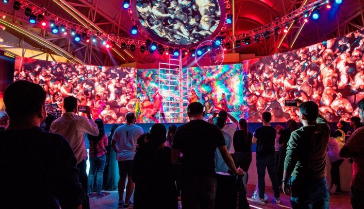 دبئی کا گلوبل ولیج سلور جوبلی منانے کیلیے سب سے بڑا راک بینڈ بنانے کا منصوبہ بنا رہا ہے