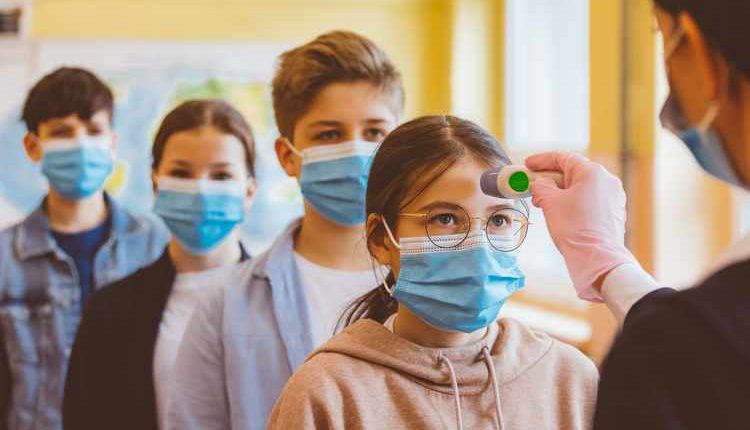 کورونا ٹیسٹ اساتذہ اور طلباء کے لیے کیمپس میں واپسی سے قبل ضروری ہے