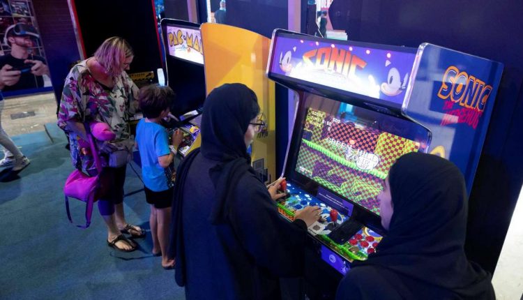 ابوظہبی تفریح ​کیلیے گیمنگ سینٹر کے اصولوں کا خاکہ پیش کر رہا ہے