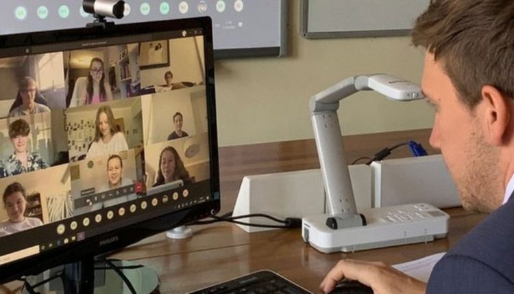 امارات میں ورچوئل کلاس روم کا تجربہ اب زوم پر ایک حقیقت بن گیا