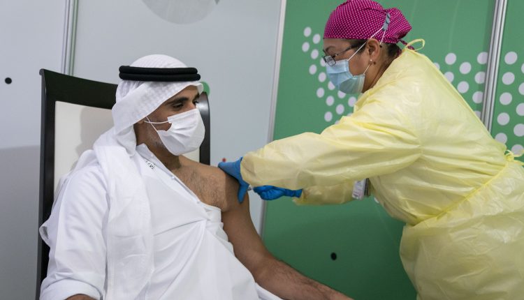 شیخ خالد بن محمد بن زید نے بھی کوویڈ 19 ویکسین لگائی گئی