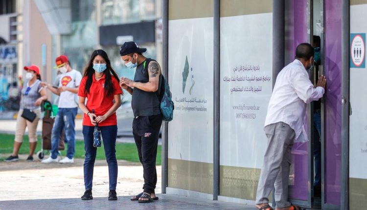 کوویڈ مخالف اقدامات کی خلاف ورزی پر دبئی کے 8 کاروباروں پر جرمانہ اور 13 کو متنبہ کیا گیا