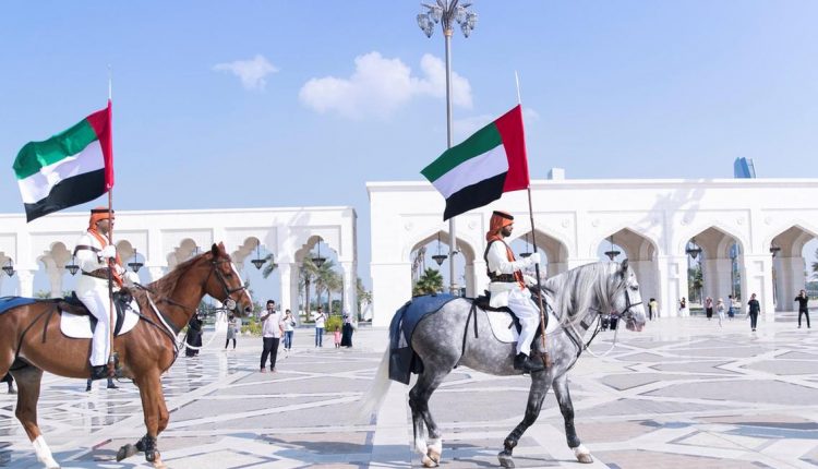 امارات میں فیڈرل گورنمنٹ کے ملازمین کو قومی دن کیلیے پانچ روزہ ویک اینڈ دیا گیا