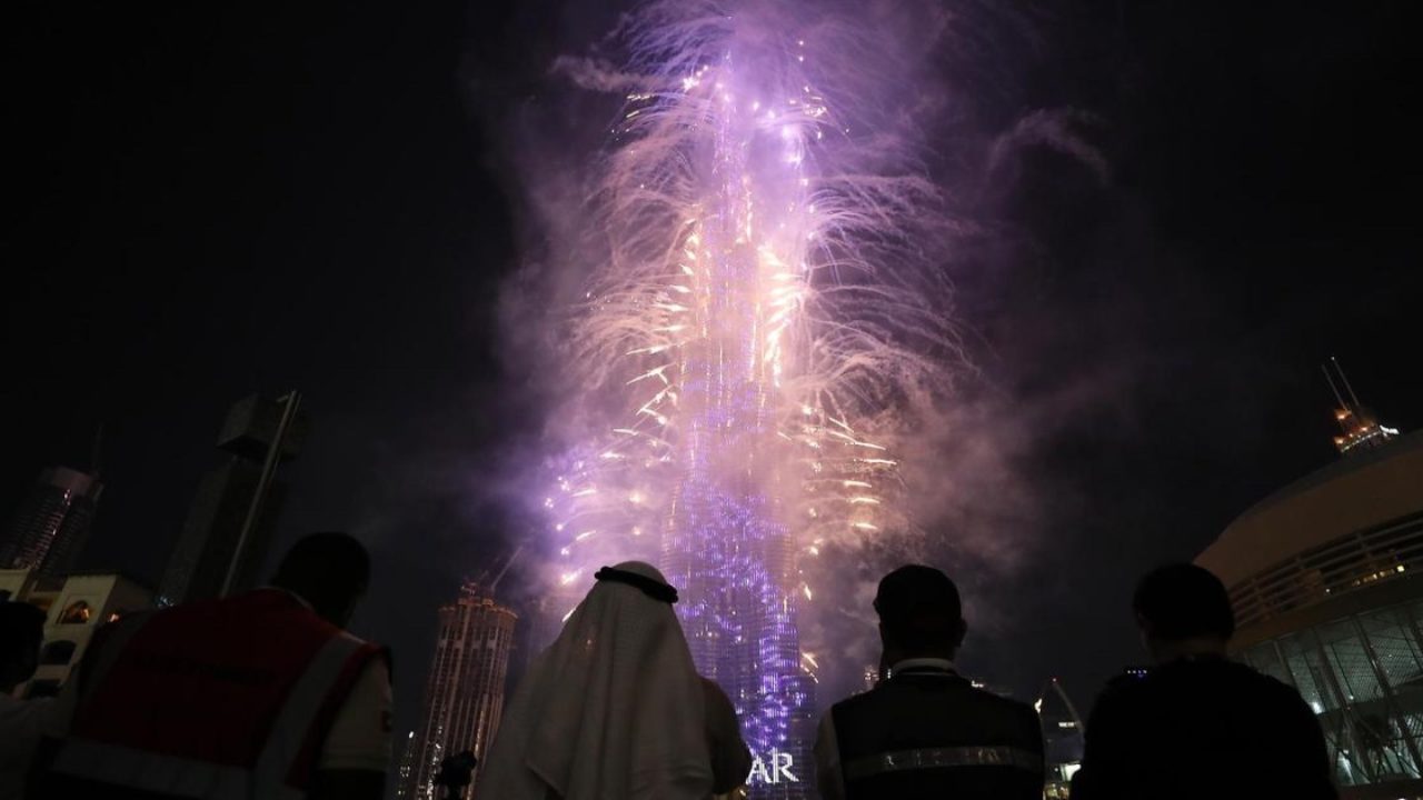 دبئی میں نئے سال کے موقع پر 30 افراد تک کے نجی اجتماعات کی منظوری