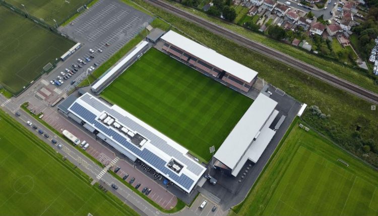 لندن کا فٹ بال اسٹیڈیم اب کوویڈ ۔19 ویکسین سائٹ میں تبدیل ہوگیا